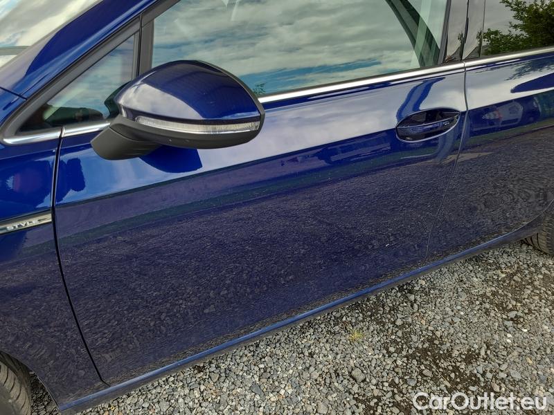  Volkswagen  Golf  VIII Variant (CG5) 2020 Var.1.5 eTSI 110 Style AT #6