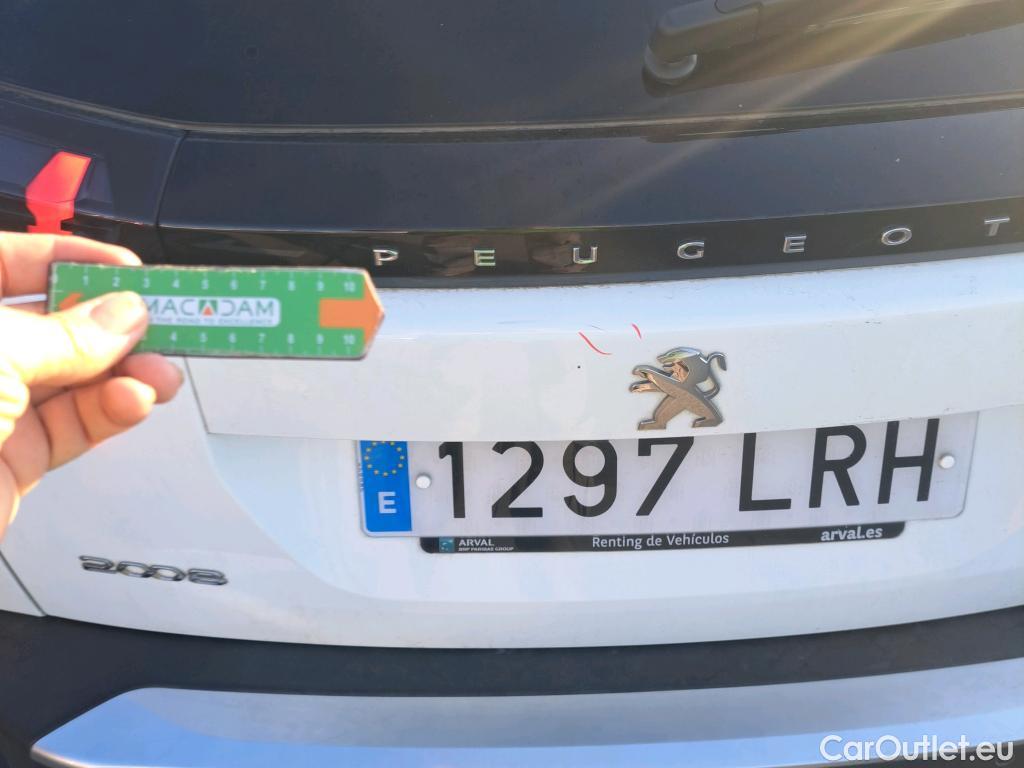  Peugeot  2008  Allure Pack 1.2 PureTech 130CV AT8 E6d #11