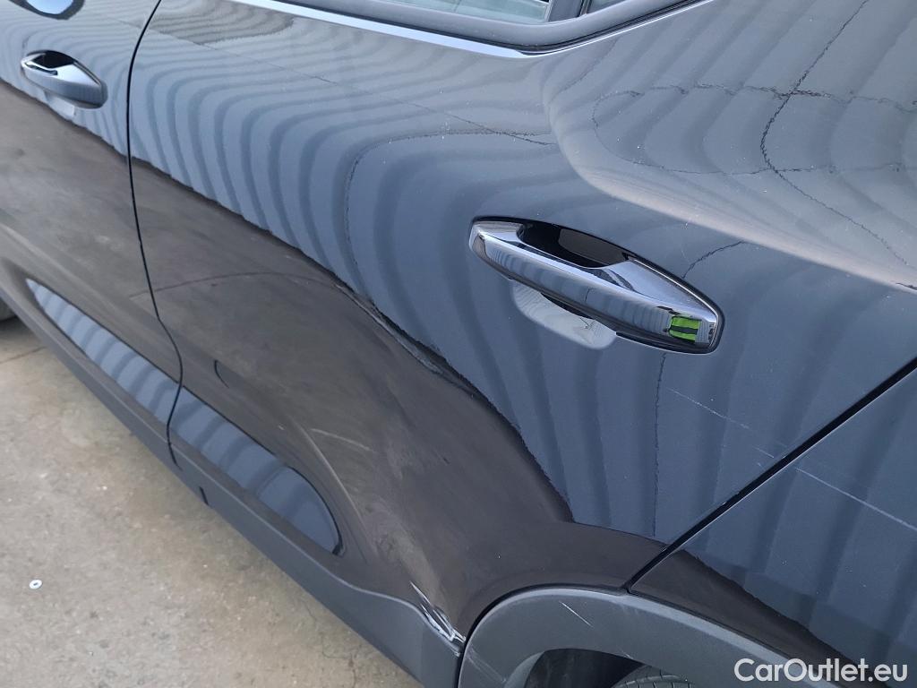  Volvo  XC 40 VOLVO XC40 / 2017 / 5P / todoterreno 1.5 T2 Momentum Core Auto #5