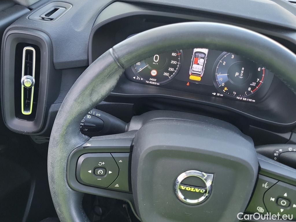  Volvo  XC 40 VOLVO XC40 / 2017 / 5P / todoterreno 1.5 T2 Momentum Core Auto #26