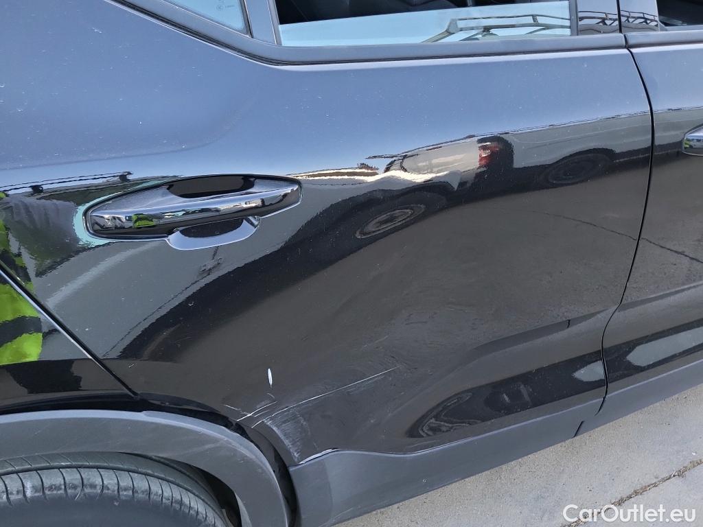  Volvo  XC 40 VOLVO XC40 / 2017 / 5P / todoterreno 1.5 T2 Momentum Core Auto #3