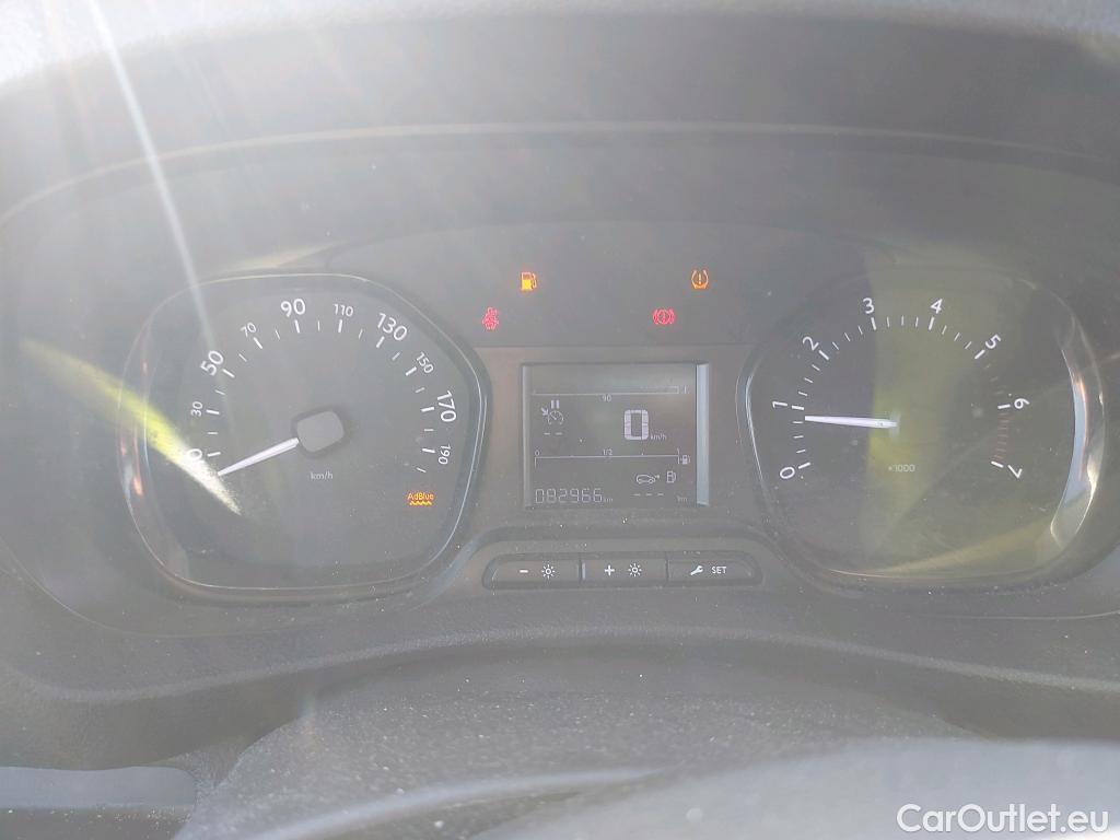  Citroen  Jumpy CITROEN  / 2016 / 4P / furgón Furgón Talla M BlueHDi 100 S&S 6v #42