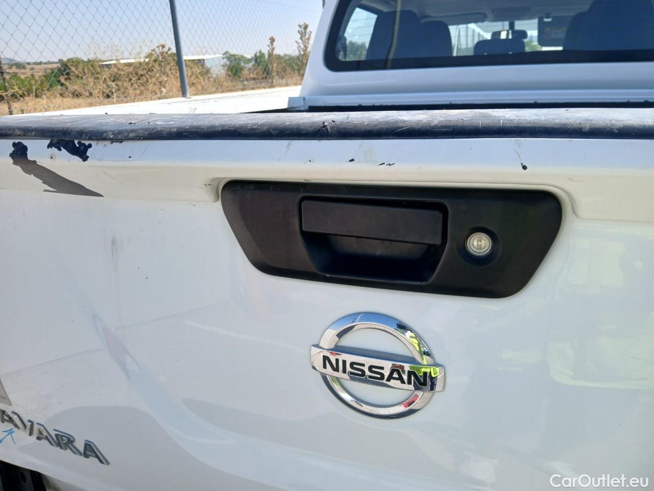  Nissan  Navara NISSAN  / 2015 / 4P / pickup D. Cab. 2.3dCi 120kW(160CV) Visia BDif #18