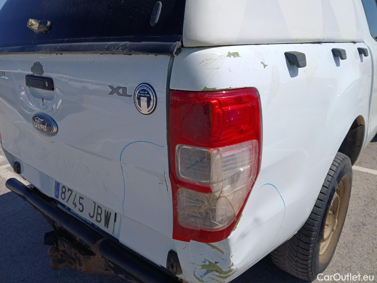  Ford  Ranger FORD  VU 4p 6G pickup 2.2 TDCi 150cv 4x4 Doble Cabina XL #32