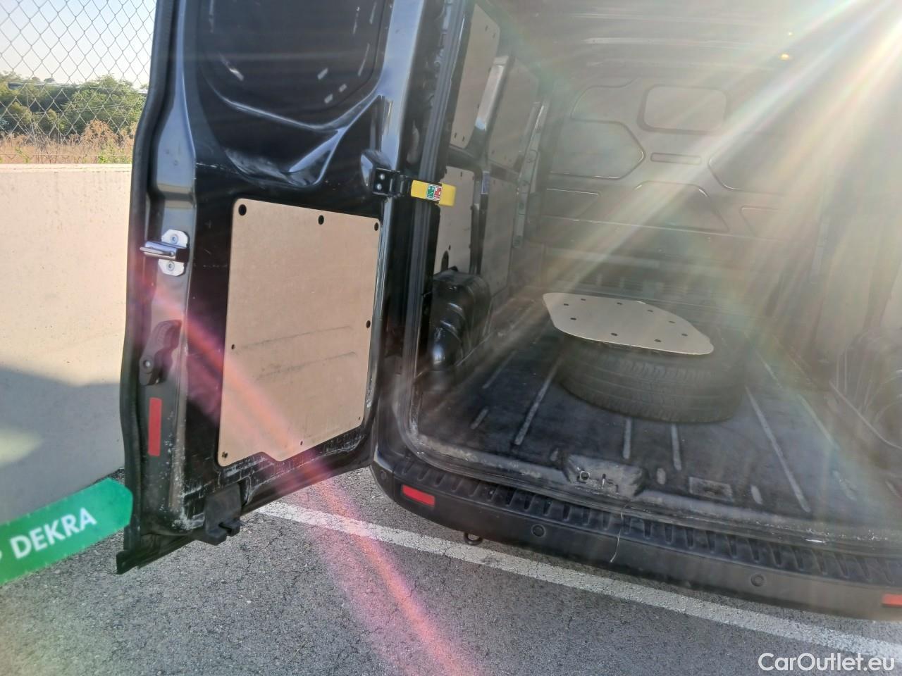  Ford  Transit  Custom Furgón 280 L1 Trend TDCi 130CV MT6 E6dT #1