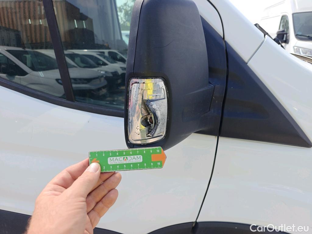  Ford  Transit FORD  / 2013 / 4P / furgón 350 96kW L2H2 Van Trend FWD MHEV #51