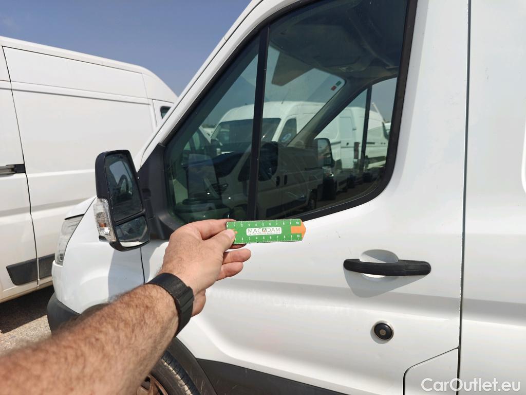  Ford  Transit FORD  / 2013 / 4P / furgón 350 96kW L2H2 Van Trend FWD MHEV #33