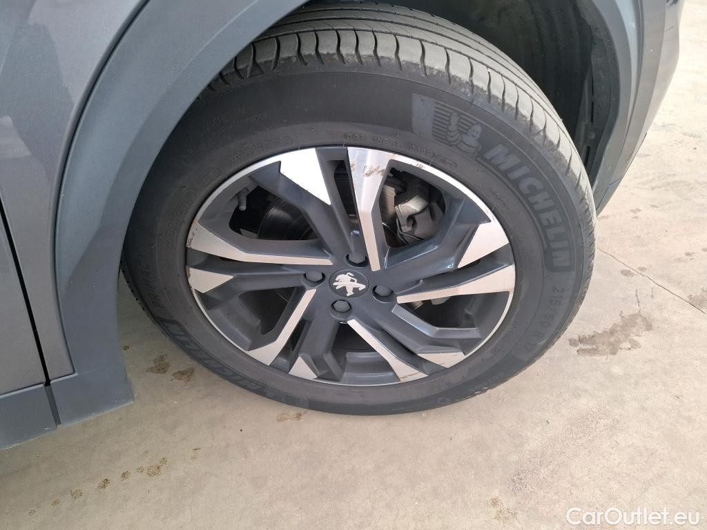  Peugeot  2008  Allure Business 1.5 HDi 130CV BVA8 E6d #10