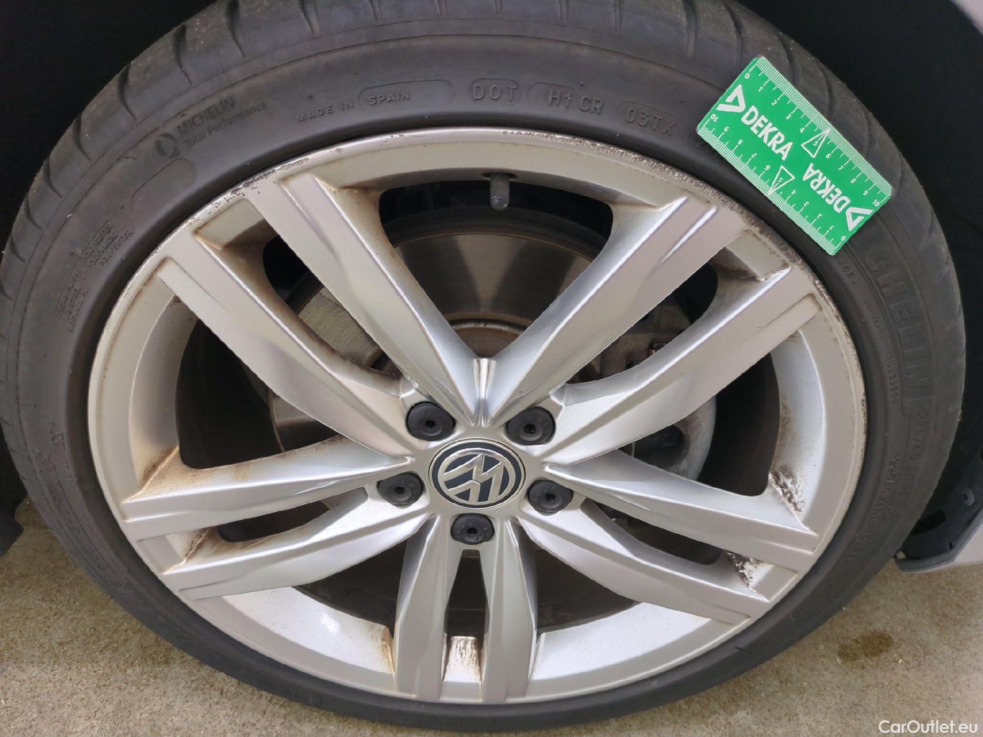  Volkswagen  Golf  VII Berline Carat Edition 1.6 TDI 110CV BVA7 E6 #13