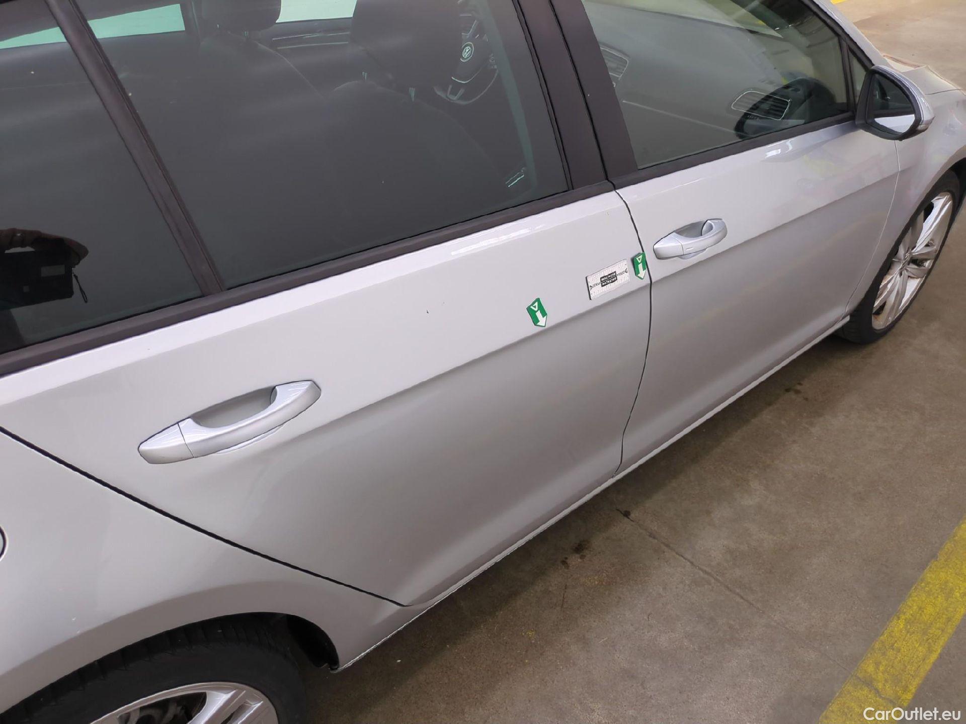  Volkswagen  Golf  VII Berline Carat Edition 1.6 TDI 110CV BVA7 E6 #32