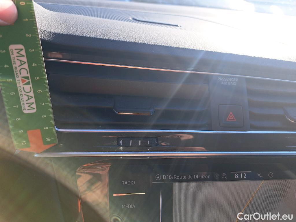  Volkswagen  Tiguan VOLKSWAGEN  / 2020 / 5P / SUV 2.0 TDI 150 DSG7 Life Business #14