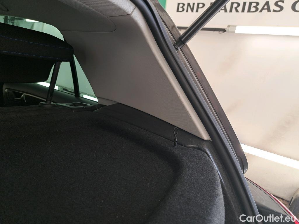  Volkswagen  Golf  VII Berline Connect Start-Stopp 1.0 TSI 115CV BVA7 E6dT #33