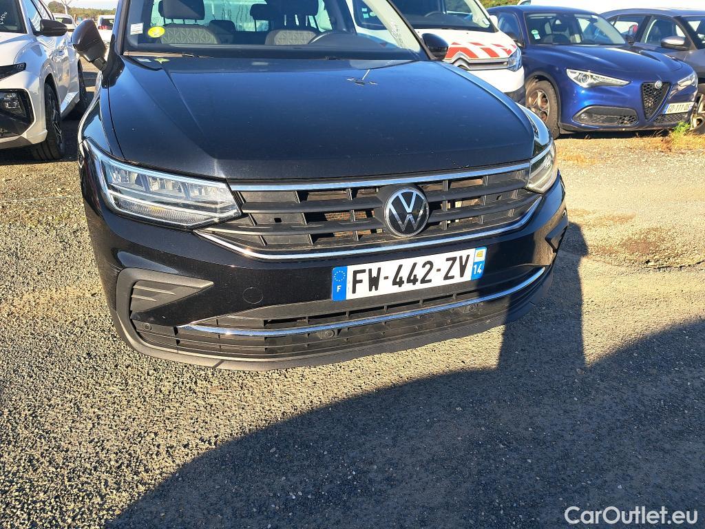  Volkswagen  Tiguan VOLKSWAGEN  / 2020 / 5P / SUV 2.0 TDI 150 DSG7 Life Business #8