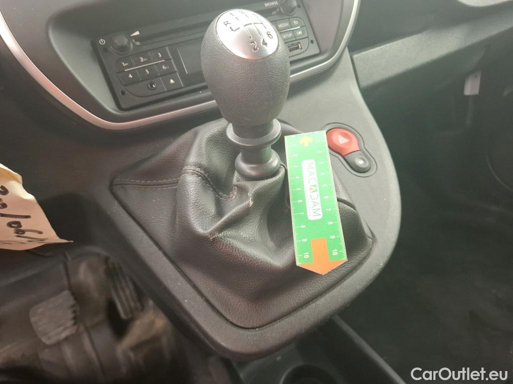  Renault  Kangoo  II Express Grand Confort (L1) 1.5 dCi 95CV BVM6 E6dT #24