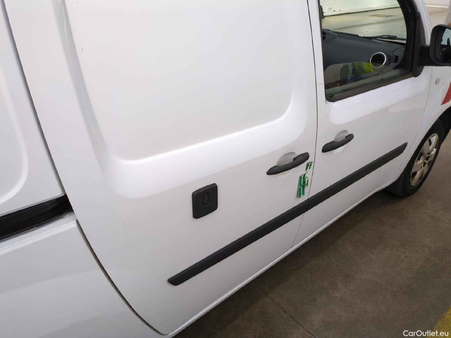 Renault  Kangoo  II Express Maxi Extra (Série Spéciale) 1.5 dCi 95CV BVM6 E6dT #24