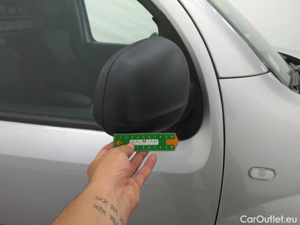  Renault  Kangoo  Express Extra (Série Spéciale) 1.5 dCi 90CV BVM5 E6 #39