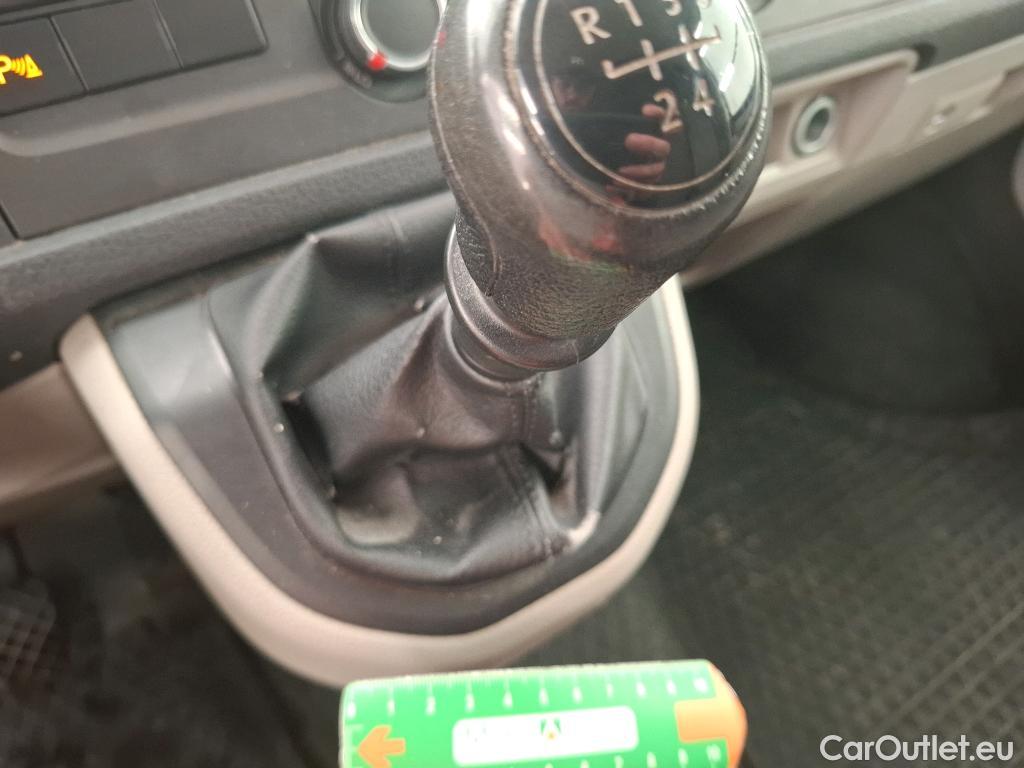  Volkswagen  Transporter T6  Fourgon lang 2.0 TDI 115CV BVM5 E6 #15