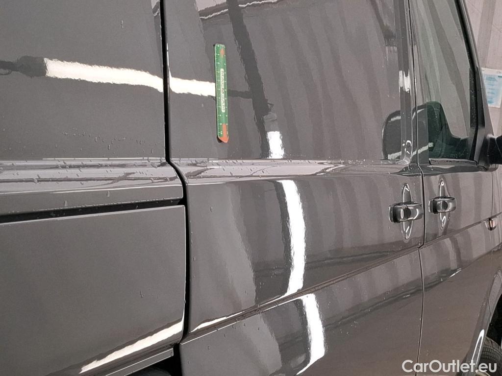  Volkswagen  Transporter T6  Fourgon lang 2.0 TDI 115CV BVM5 E6 #12