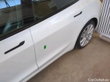  Tesla  Model 3 TESLA  Standard Reichweite Plus Hinterradantrieb 4d 208kW #32