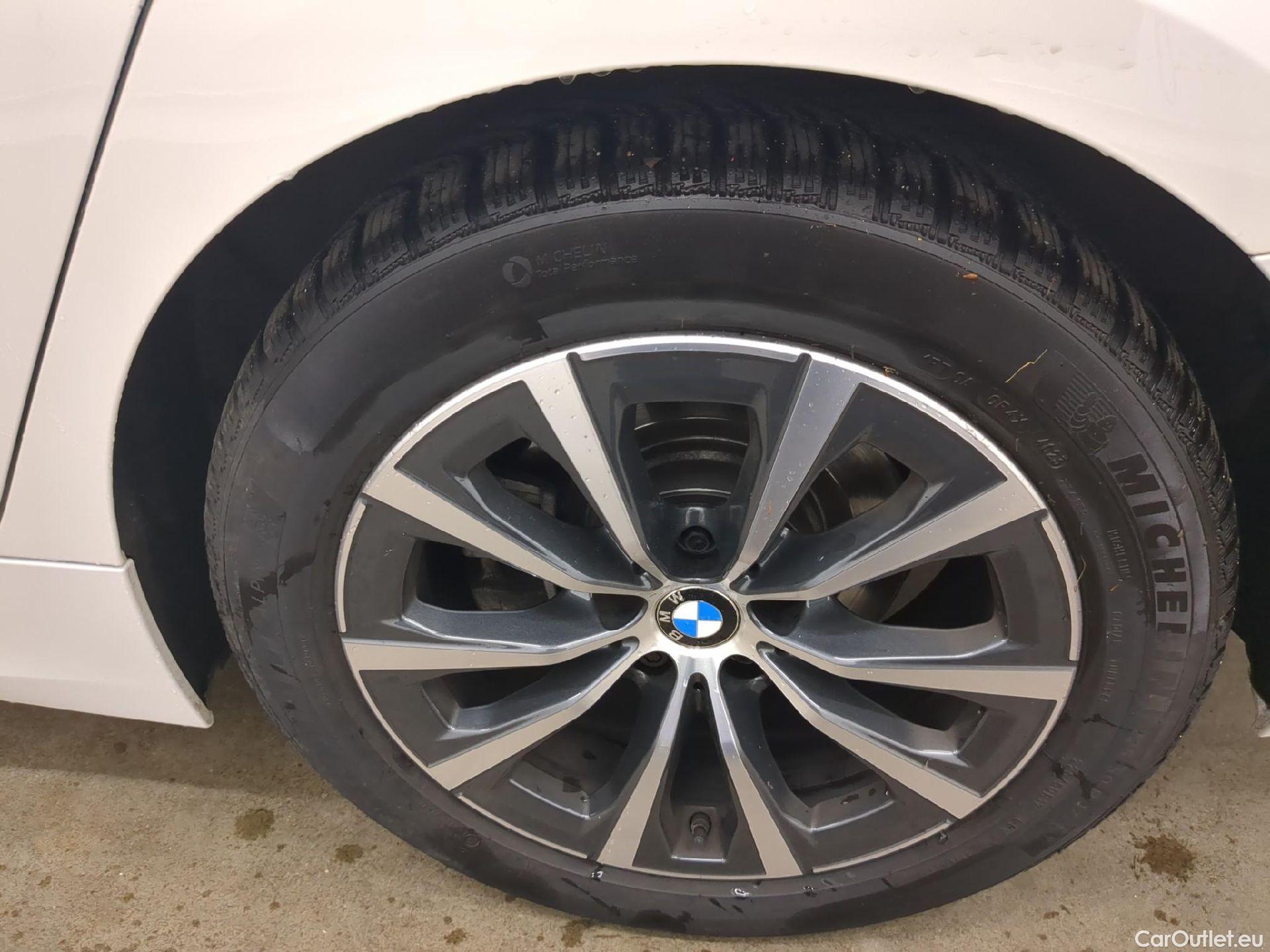  Bmw  Serie 3 BMW Série 3 Touring / 2022 / 5P / Break 318i 156ch Business Design BVA8 #5