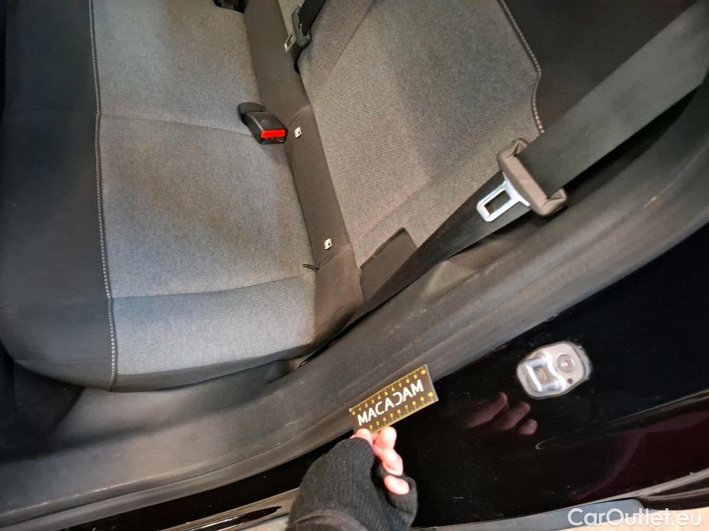  Citroen  C4  Berline Live Pack Business 1.2 PureTech 100CV BVM6 E6d #1