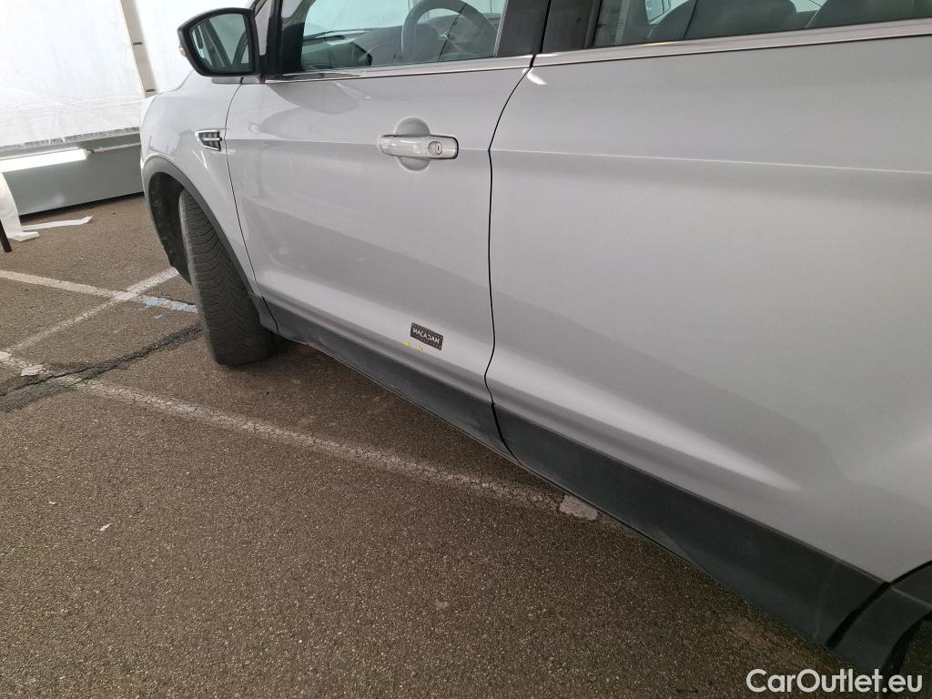 Ford  Kuga FORD  5p SUV 1.5 TDCi 120 ch S&S 4x2 Titanium #17