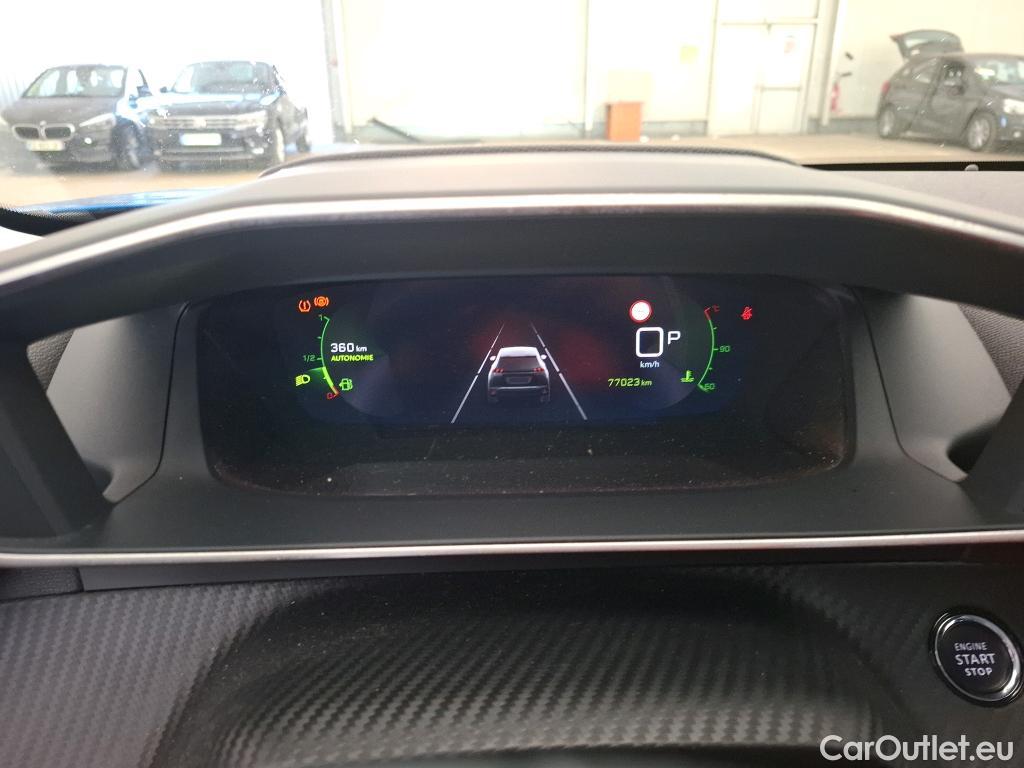  Peugeot  2008  Allure Business 1.5 HDi 130CV BVA8 E6d #17