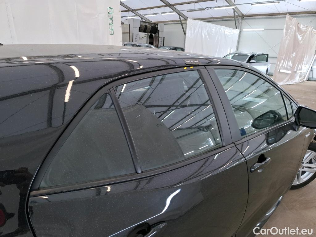  Toyota  Corolla TOYOTA  / 2018 / 5P / Berline Hybride 122h Dynamic Business Supp Lomb #25