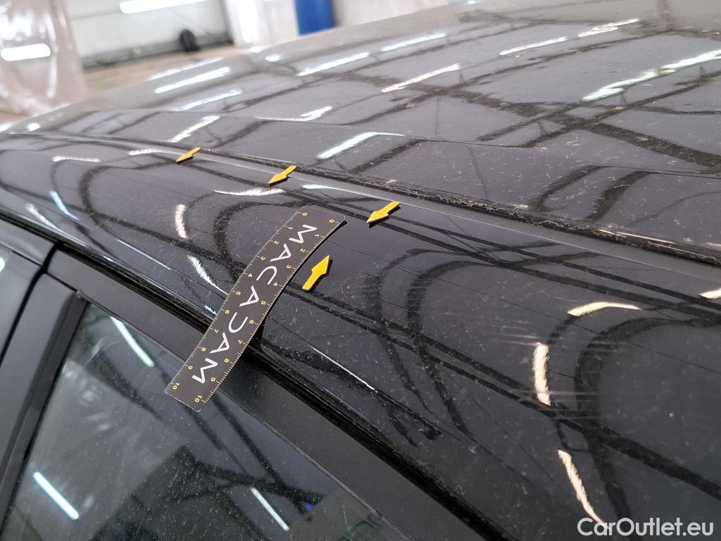  Toyota  Corolla TOYOTA  / 2018 / 5P / Berline Hybride 122h Dynamic Business Supp Lomb #72