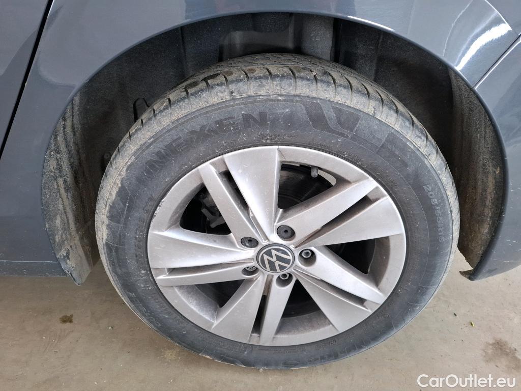  Volkswagen  Golf  VOLKSWAGEN 5p Berline 1.6TDI 115 DSG7 Cft Busi BMT #9