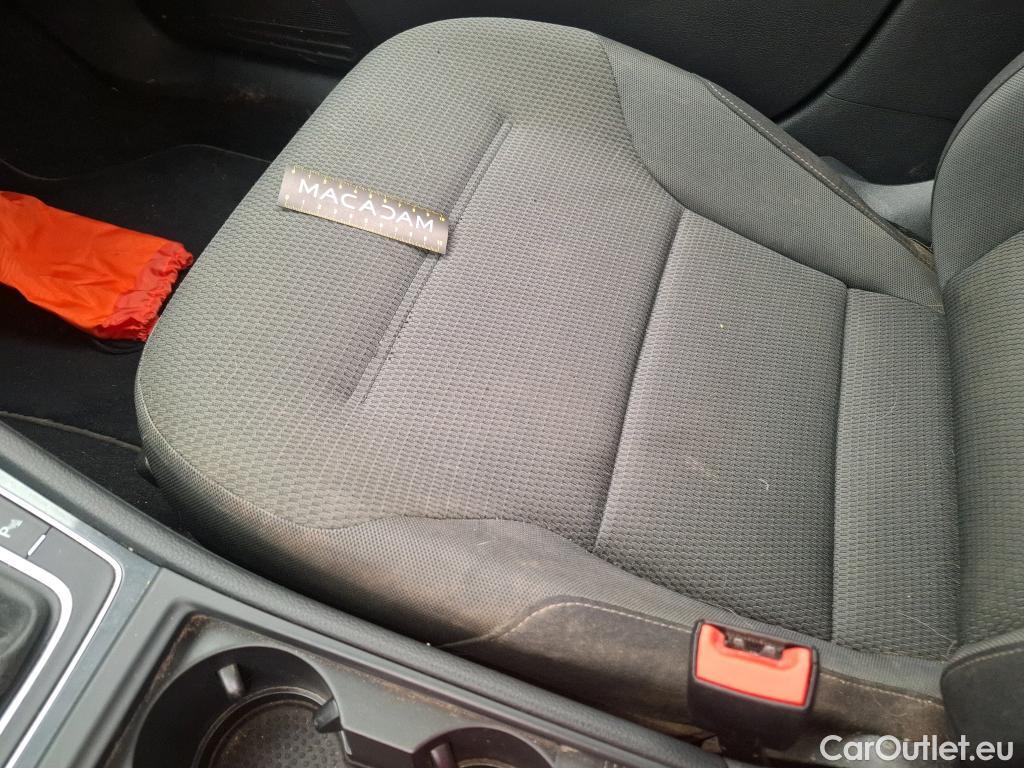  Volkswagen  Golf  VII Break Confortline Business BMT 2.0 TDI 150CV BVA7 E6dT #35