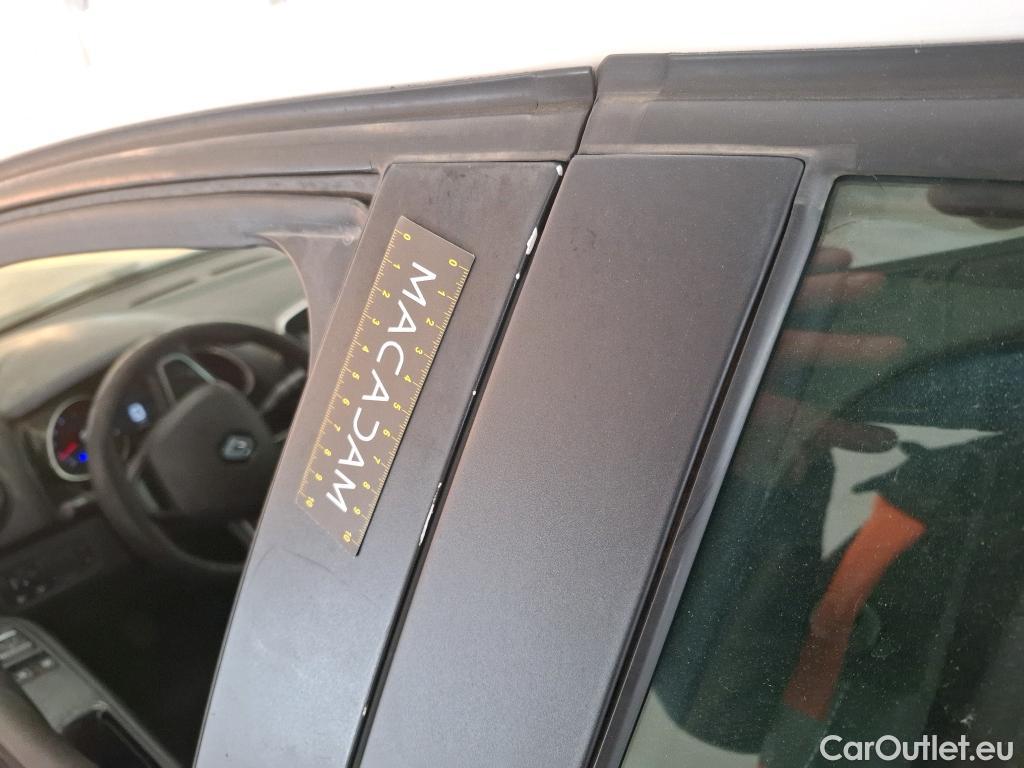  Renault  Clio  IV Air MediaNav 1.5 dCi 75CV BVM5 E6 #44