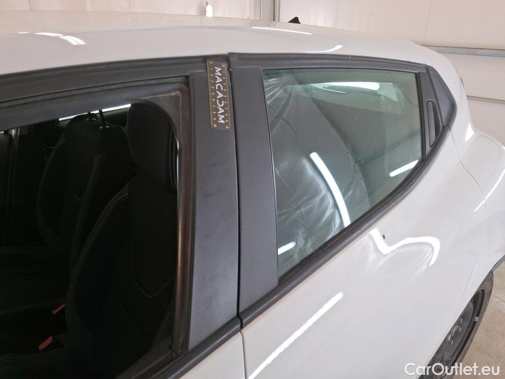  Renault  Clio  IV Air MediaNav 1.5 dCi 75CV BVM5 E6 #48