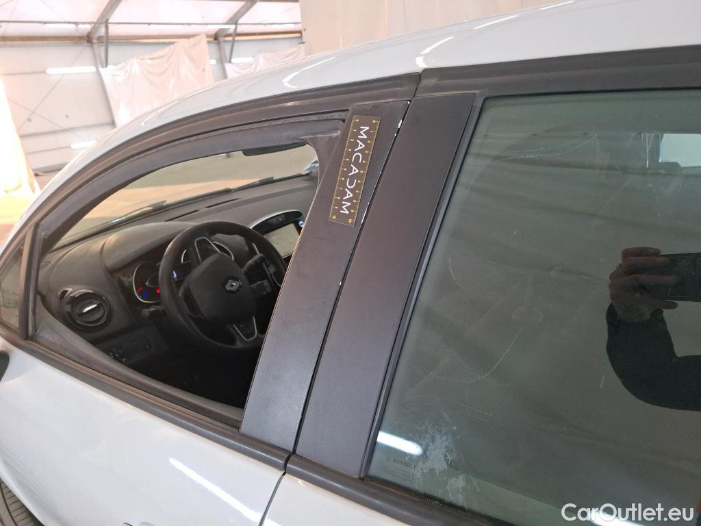 Renault  Clio  IV Air MediaNav 1.5 dCi 75CV BVM5 E6 #43