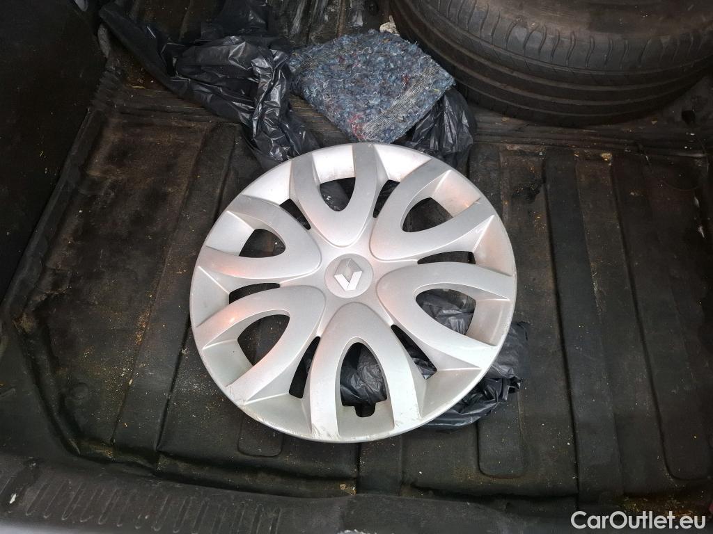  Renault  Clio  IV Air MediaNav 1.5 dCi 75CV BVM5 E6 #63