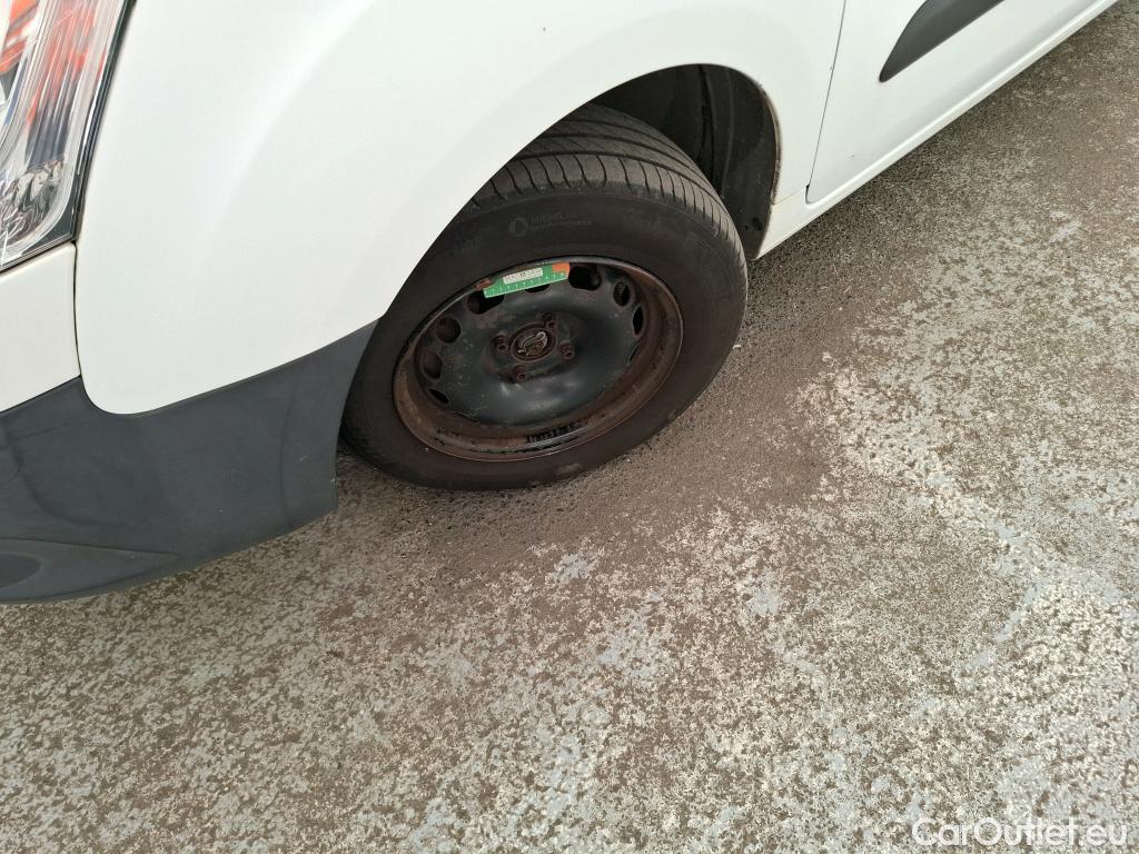 Citroen  Berlingo  Fourgon Confort L1 (Court) 1.6 100CV BVM5 E5 #13