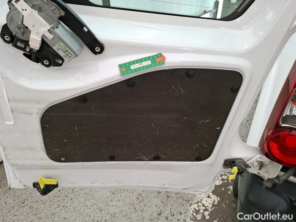  Citroen  Berlingo  Fourgon Confort L1 (Court) 1.6 100CV BVM5 E6 #32