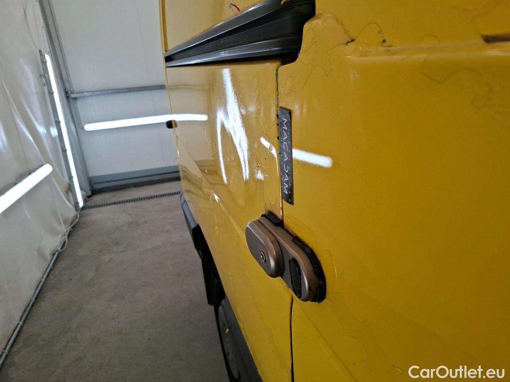  Renault  Master RENAULT  / 2019 / 4P / Fourgon tôlé FG Z.E.Tr CF F3100 L2H2 R75 AI - 19 #4