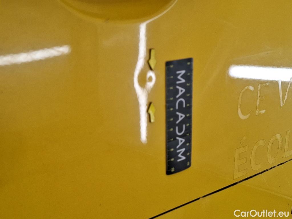  Renault  Master RENAULT  / 2019 / 4P / Fourgon tôlé FG Z.E.Tr CF F3100 L2H2 R75 AI - 19 #24