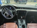  Volkswagen  Passat VARIANT 2.0 TDI SCR DSG  53 #3