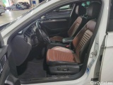  Volkswagen  Passat VARIANT 2.0 TDI SCR DSG  53 #10