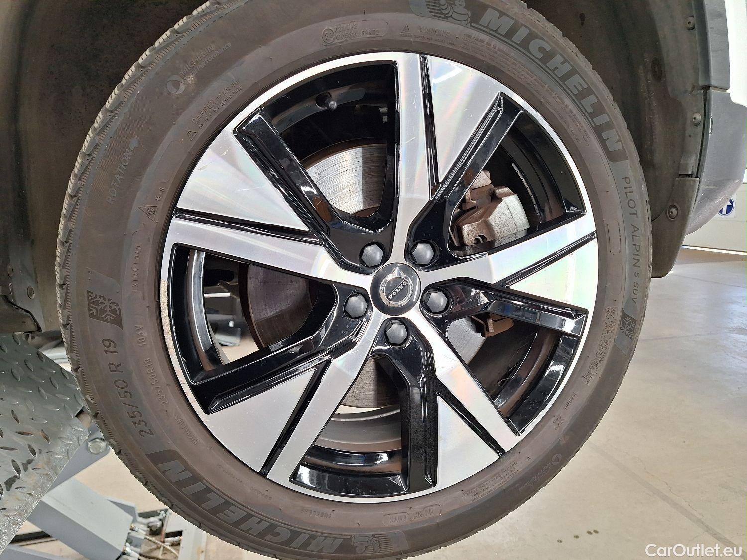  Volvo  XC 40 Volvo, XC40 '17, Volvo XC40 P8 4x4 Recharge R-Design 5d excluweb end 10.07 #1