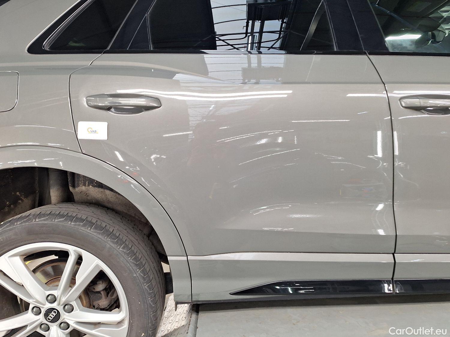  Audi  Q3 Audi,  '18, Audi  35 TDI S tronic S line Business Edition 5d #6