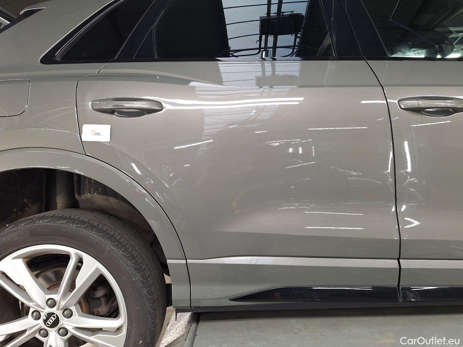  Audi  Q3 Audi,  '18, Audi  35 TDI S tronic S line Business Edition 5d #10