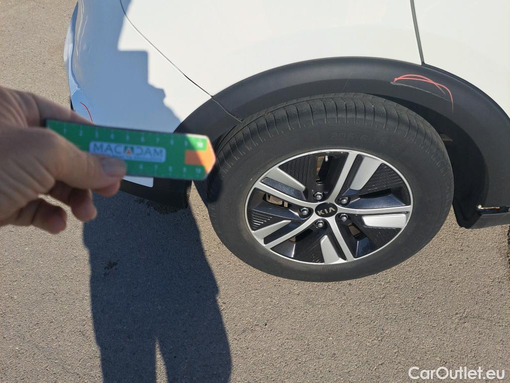 KIA  Niro  Drive 1.6 105CV AT6 E6d #19