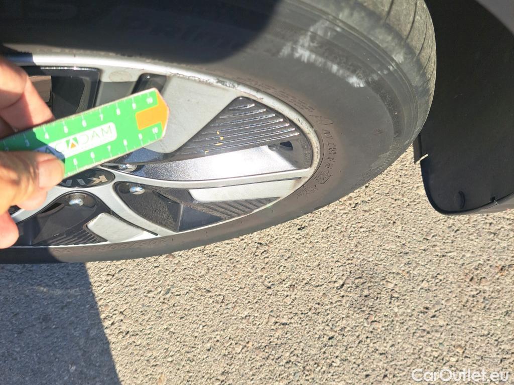  KIA  Niro  Drive 1.6 105CV AT6 E6d #18