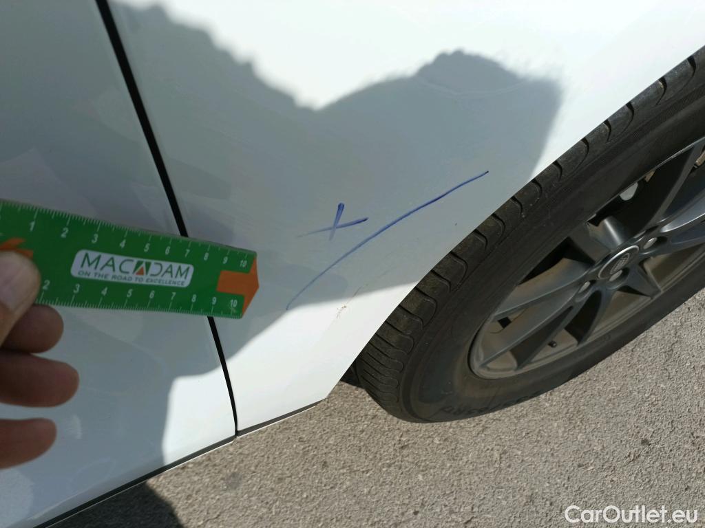  Land Rover  Range Rover LAND ROVER  Evoque / 2015 / 5P / todoterreno 2.0 D150 FWD #15