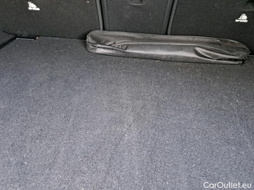  Mercedes  A-Klasse Clase A A 180 d (177.010) 2.0 115CV AT8 E6d #25