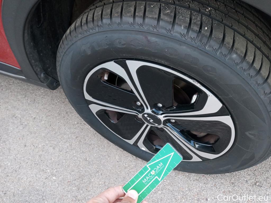  KIA  XCeed KIA  / 2019 / 5P / todoterreno 1.6 GDi PHEV 104kW (141CV) eDrive #12