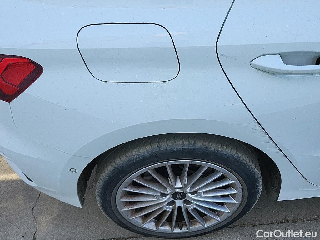  Audi  A3 AUDI  / 2020 / 5P / berlina con portón Sportback Advanced 30 TFSI 81kW Stron MildHybrid #1